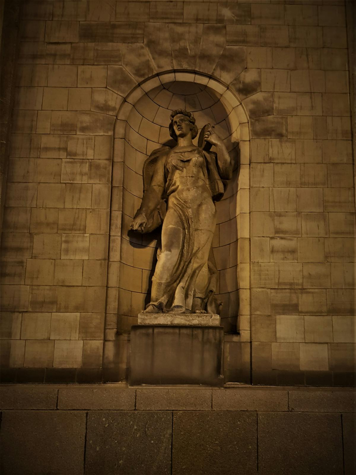 Установка смесителя своими руками — на кухне и в ванной